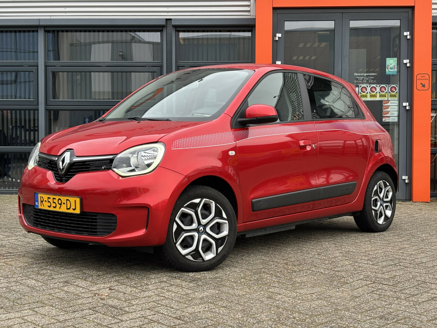 Renault-Twingo Z.E.-8