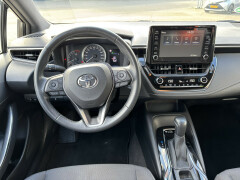 Toyota-Corolla Touring Sports-5